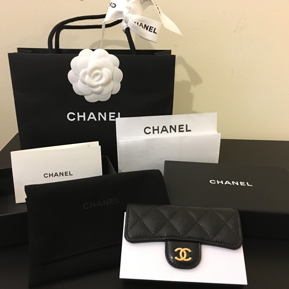 ❤️SOLD❤️Authentic Chanel Black Cardholder